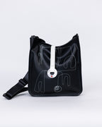 Black cross handbag in black